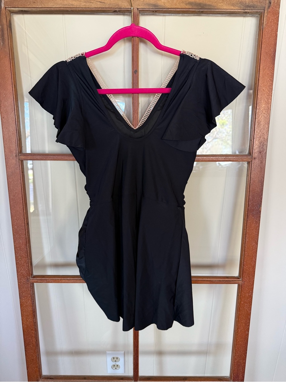 Blooming Jelly Women's Tummy Control V-Neck Black Flutter Sleeve Swim Dress - M - Picture 7 of 10